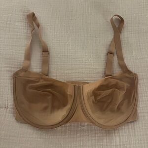 SKIMS Nude Underwire Bra
